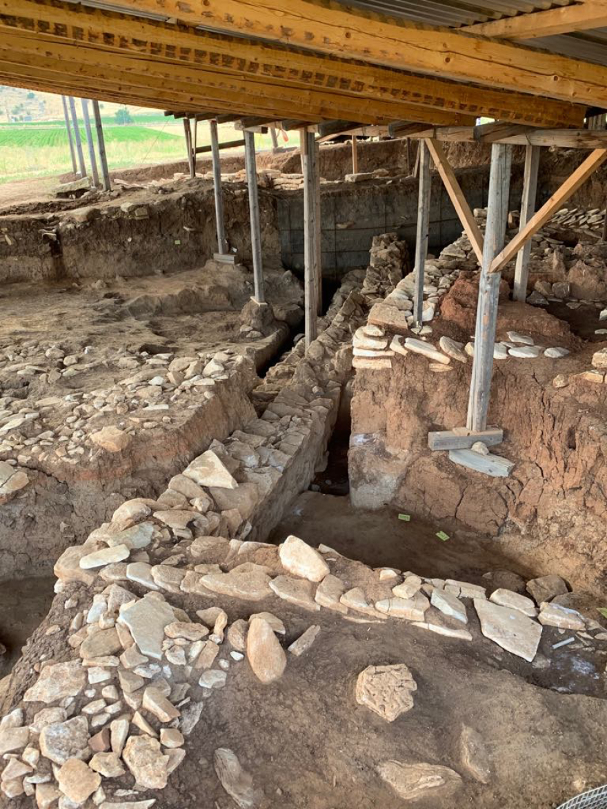 Κουτρουλού Μαγούλας: Στο φως εντυπωσιακό κτήριο της Μέσης Νεολιθικής εποχής