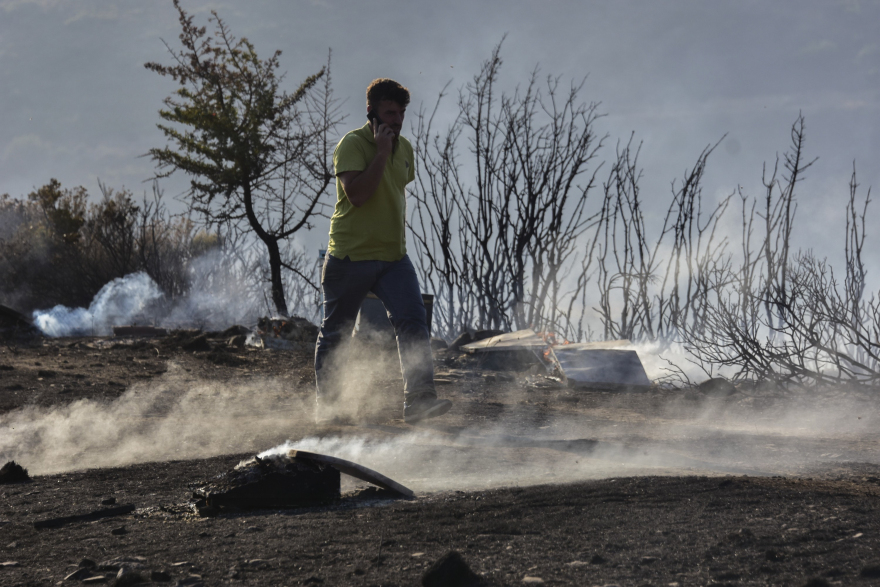 Αργολίδα: Υπό μερικό έλεγχο η πυρκαγιά σε δασική έκταση κοντά στην Ιερά Μονή Καρακαλά 