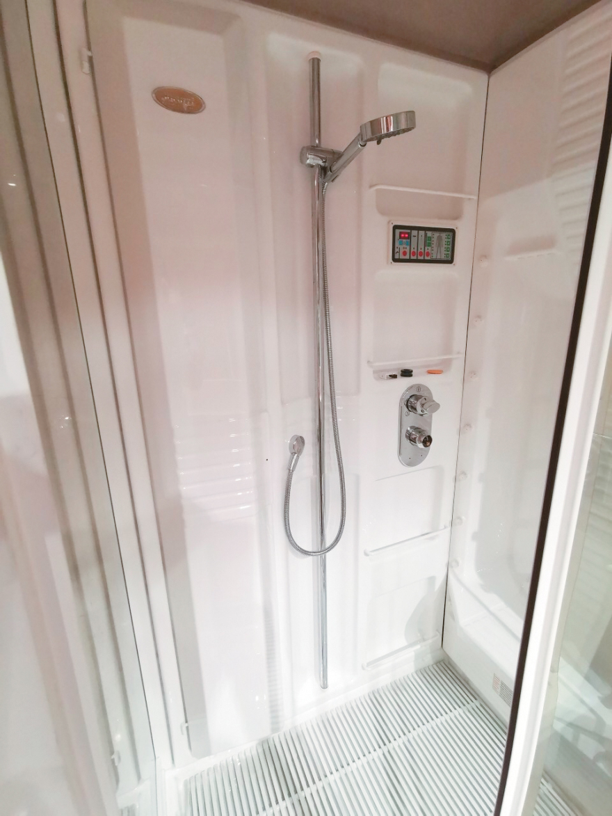 €600.000  τον χρόνο για 4+1 golden boys του ΣΥΡΙΖΑ 