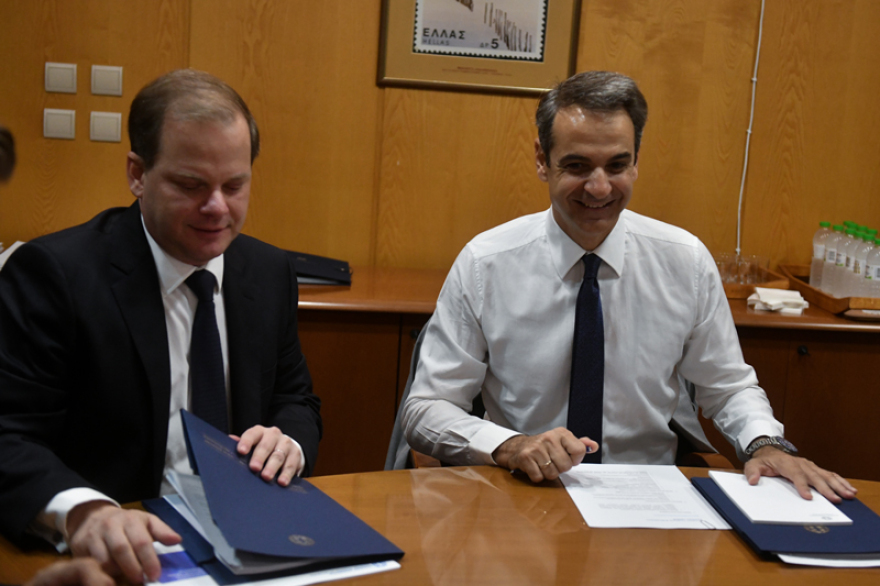 Στο υπουργείο Υποδομών και Μεταφορών ο Κυριάκος Μητσοτάκης - Σε εξέλιξη σύσκεψη