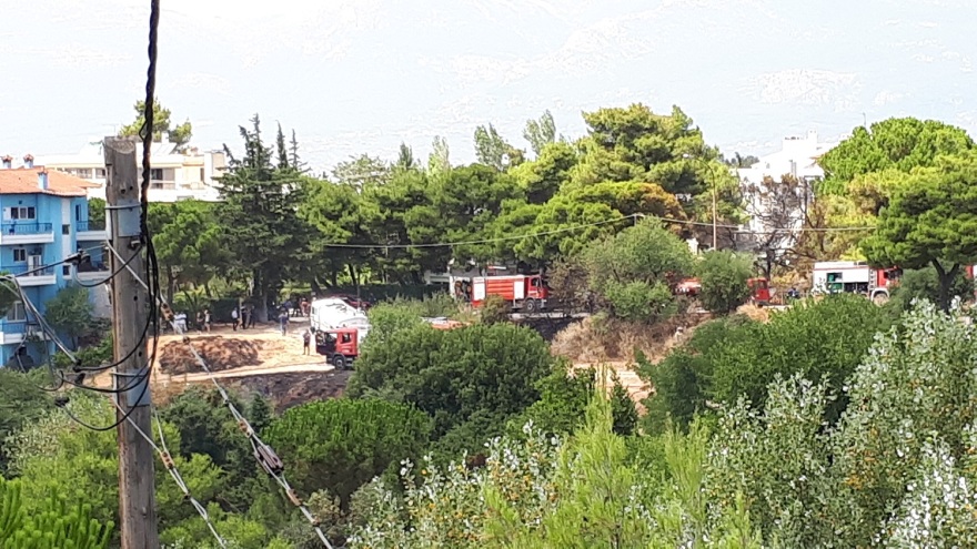 Υπό έλεγχο η φωτιά στο Ρέμα Κοκκιναρά στην Κηφισιά 