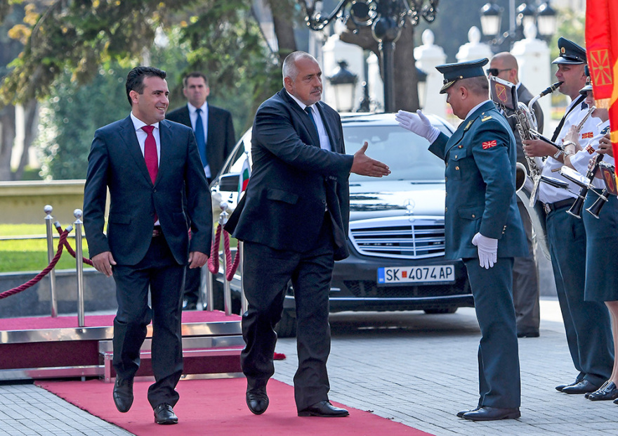Σκόπια: Συνάντηση Ζάεφ - Μπορίσοφ με «άρωμα»... αλυτρωτισμού