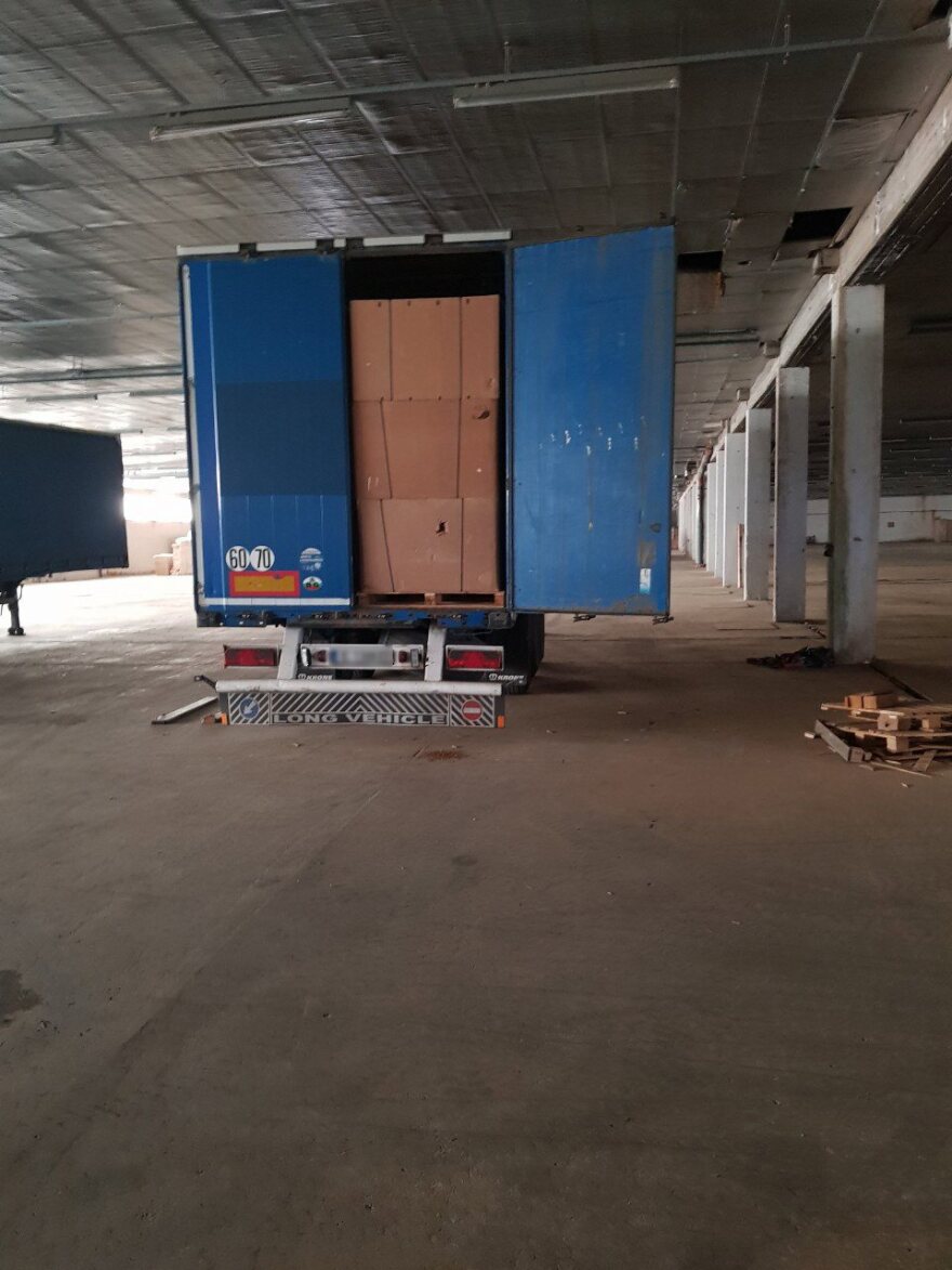 Μεγάλη επιχείρηση της ΕΛ.ΑΣ: Εντοπίστηκε το μεγαλύτερο εργοστάσιο παρασκευής λαθραίων τσιγάρων