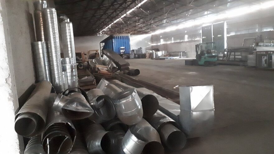 Μεγάλη επιχείρηση της ΕΛ.ΑΣ: Εντοπίστηκε το μεγαλύτερο εργοστάσιο παρασκευής λαθραίων τσιγάρων