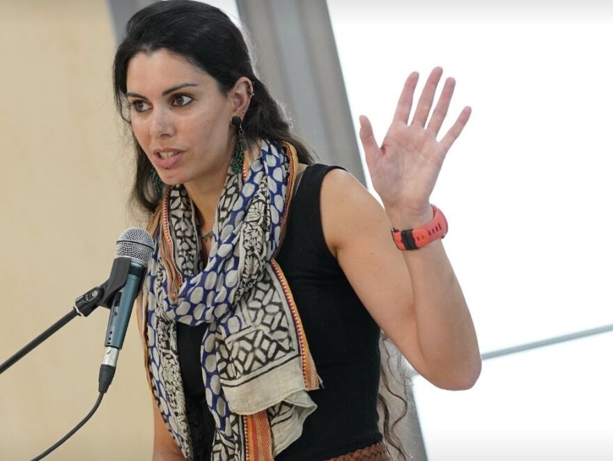 Εξαφάνιση αστροφυσικού στην Ικαρία: Κηλίδες αίματος βρέθηκαν στο κρεβάτι του ζευγαριού 