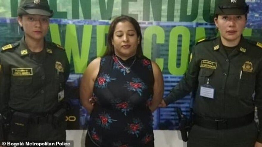 Απίστευτη υπόθεση στην Κολομβία: Έβαλε με εγχείρηση στον μηρό της ένα κιλό υγρής κοκαΐνης!
