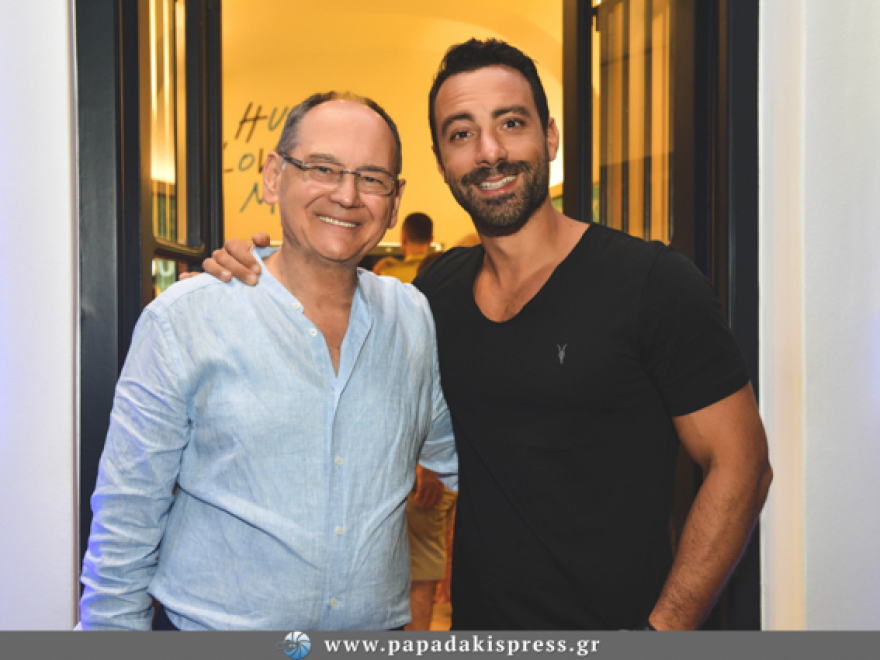 Λαμπερό event στη Μύκονο με επώνυμες παρουσίες 