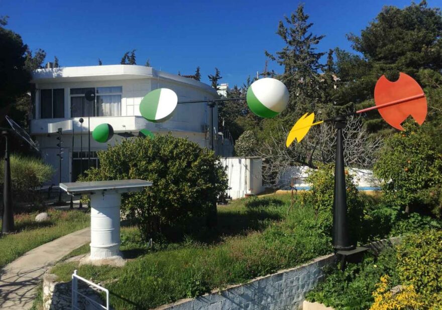 Έφυγε από τη ζωή ο διεθνούς φήμης γλύπτης Τάκις