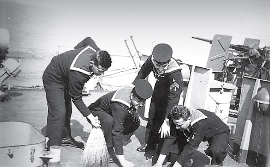 Πώς το αρματαγωγό «Λέσβος» και ο κυβερνήτης Χανδρινός έσωσαν την Πάφο από τους Τούρκους