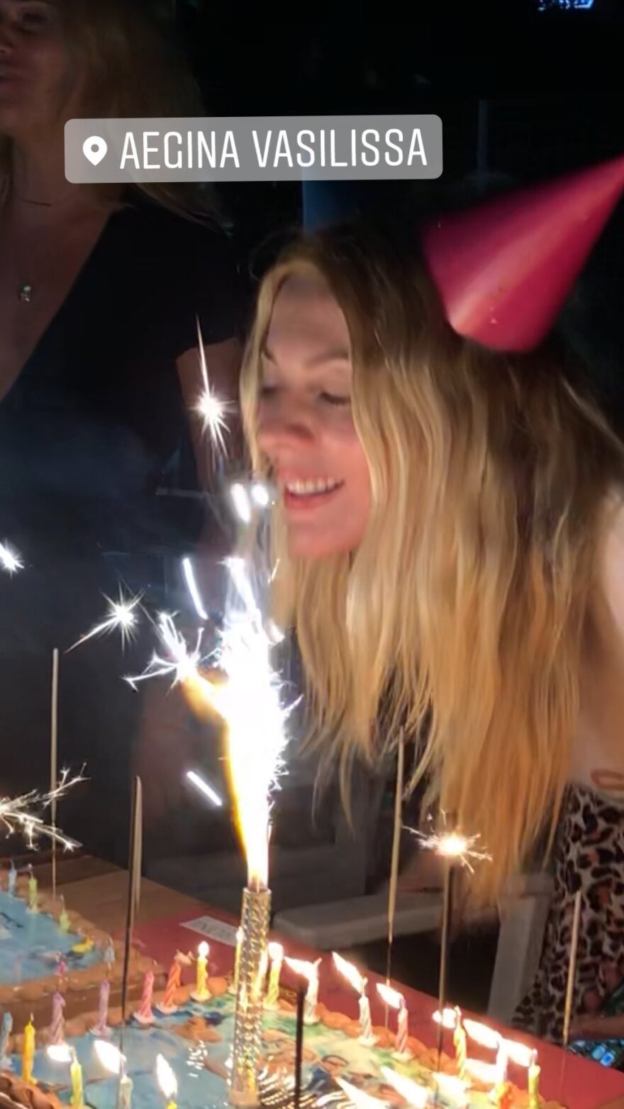 Σμαράγδα Καρύδη: Γιόρτασε τα γενέθλιά της με ένα μεγάλο πάρτι στην Αίγινα