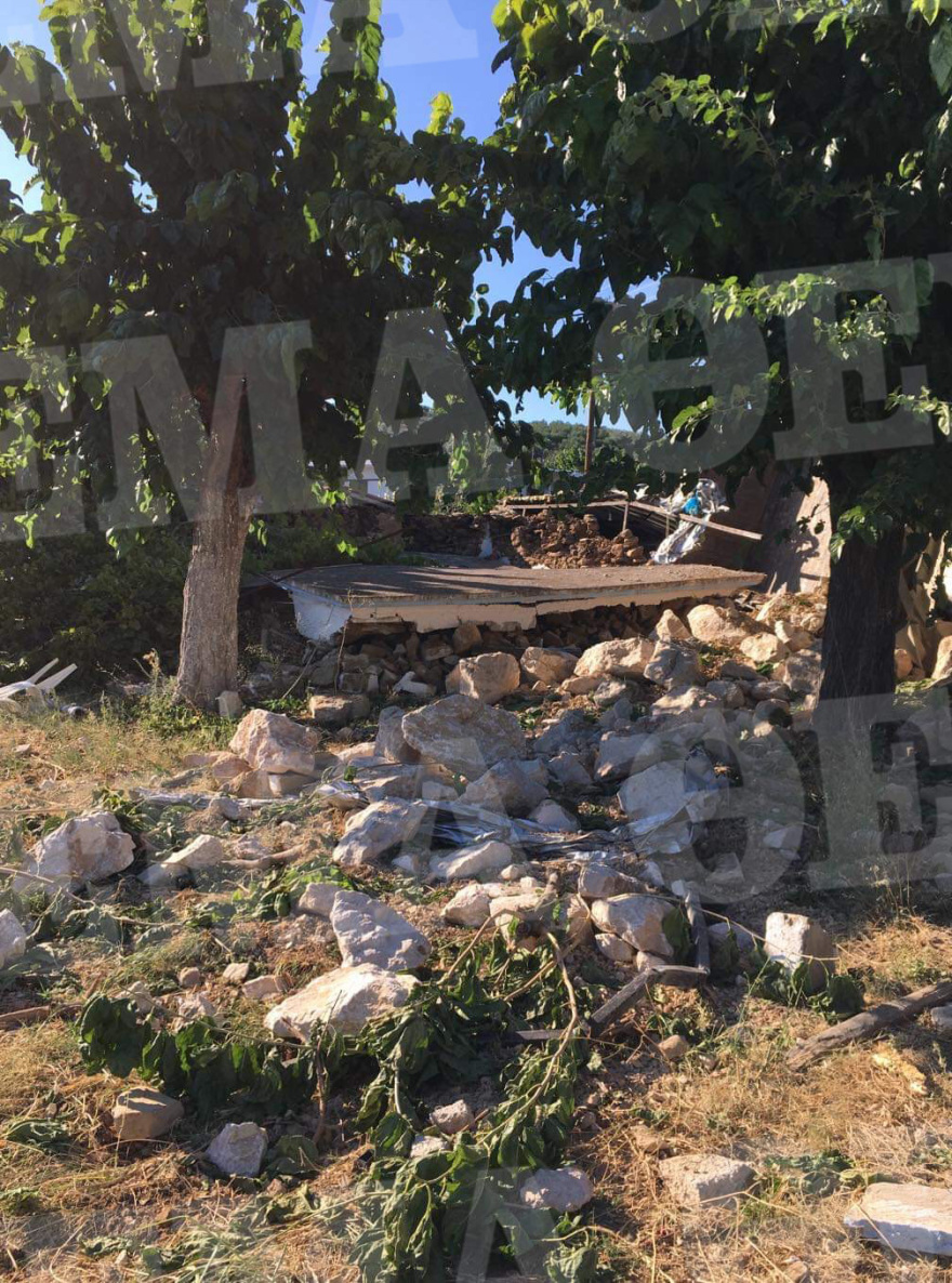 Μεσολόγγι: Φορτηγό αναποδογύρισε και γκρέμισε ολόκληρο σπίτι!