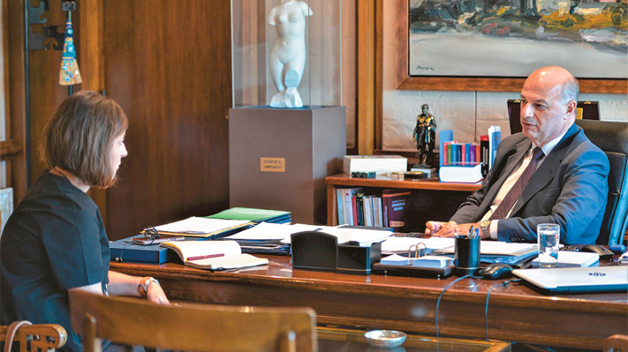 Κώστας Τσιάρας στο ΘΕΜΑ: Ο «Ρασπούτιν» δεν θα κινείται για πάντα στο σκοτάδι