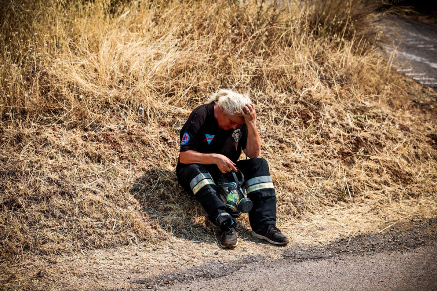 Φωτιά στην Εύβοια: Εικόνες αγωνίας και απόγνωσης από τον πύρινο εφιάλτη