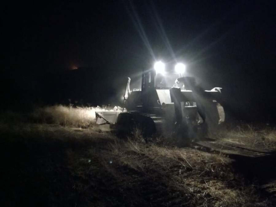 Τρίτη ημέρα καίει η φωτιά στην Εύβοια: Η «μάχη» επικεντρώνεται σε χαράδρα στην Πλατάνα