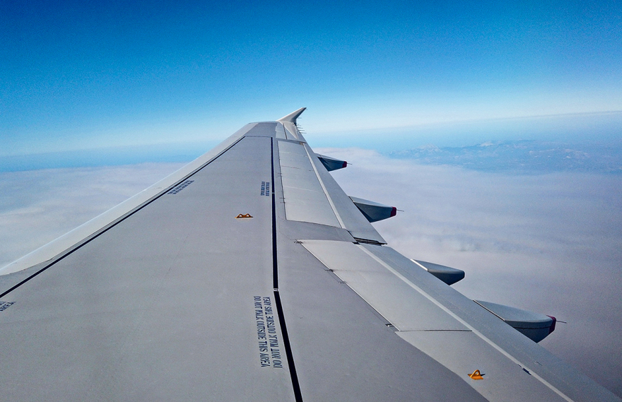 Φωτογραφιές: Ο καπνός στην Εύβοια μέσα από την καμπίνα αεροπλάνου