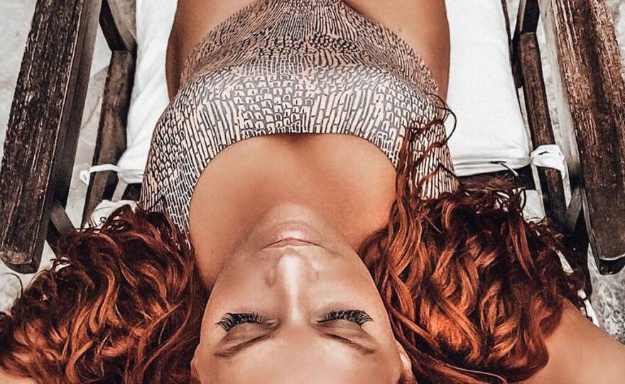 Η σέξι ηλιοκαμένη πόζα της Σίσσυς Χρηστίδου στο Instagram 