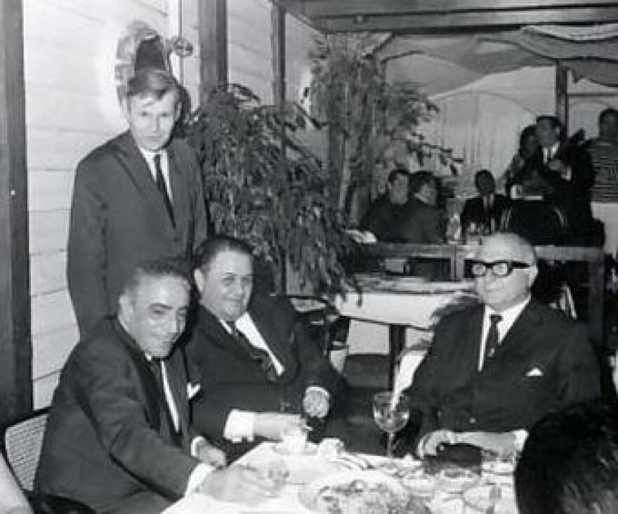 Πέθανε ο δημοσιογράφος και βιογράφος του Ωνάση Δημήτρης Λυμπερόπουλος