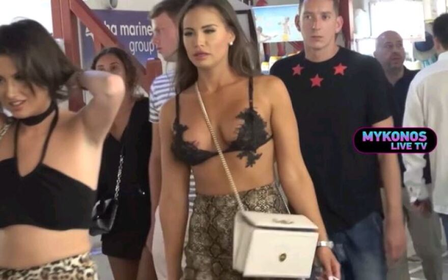 Μύκονος: Τα πέταξαν και φέτος έξω στα Ματογιάννια! 