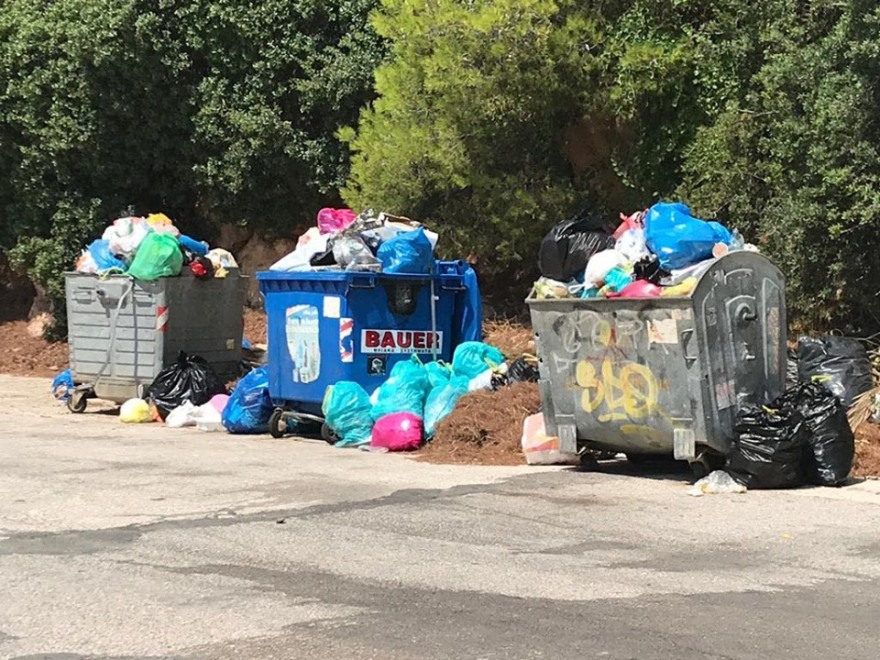 Στα σκουπίδια «πνίγεται» το Πόρτο Γερμενό 