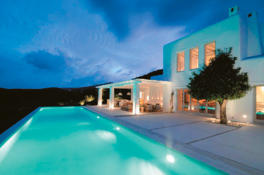  Τζίτζι Χαντίντ: Η αλήθεια για όσα έγιναν στη βίλα του top model στη Μύκονο