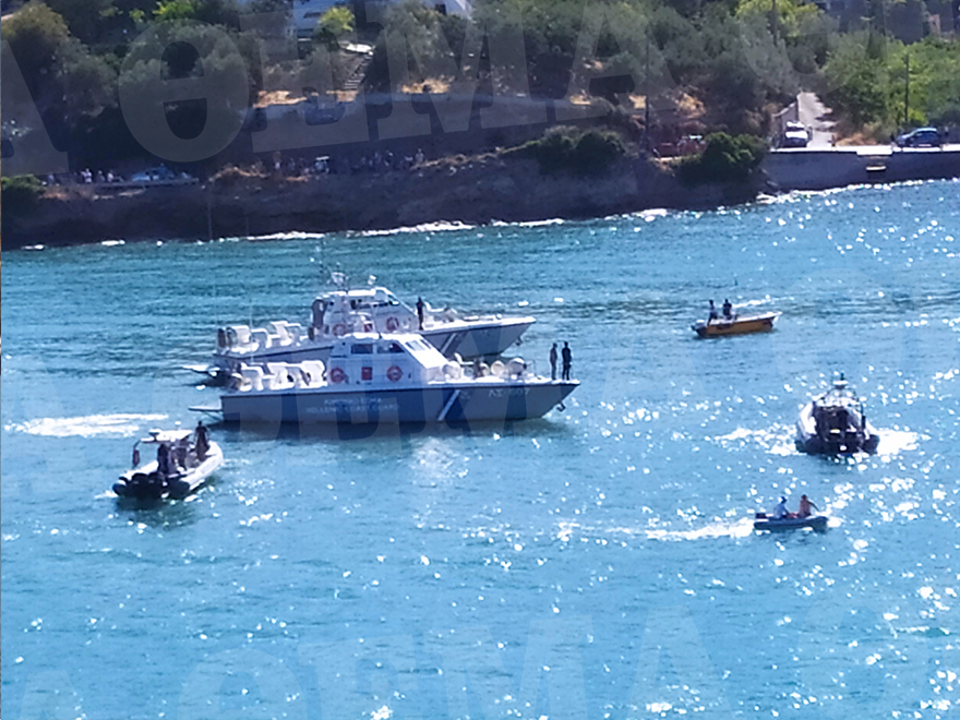 Έπεσε ελικόπτερο ανάμεσα σε Γαλατά και Πόρο