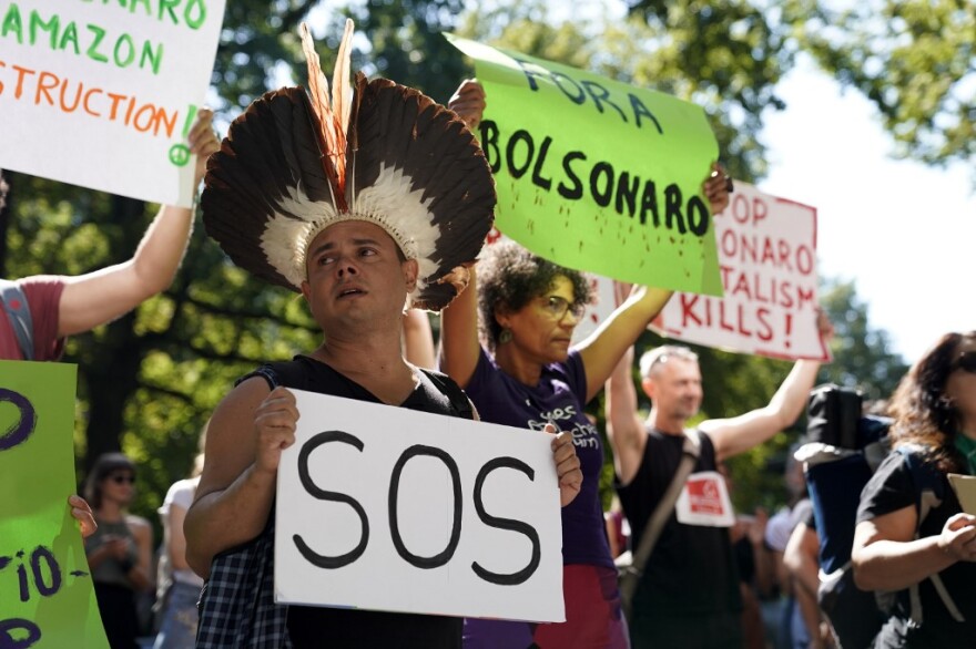Ηχηρή φωνή για τη διάσωση του Αμαζονίου - Διαδηλώσεις ανά την Ευρώπη