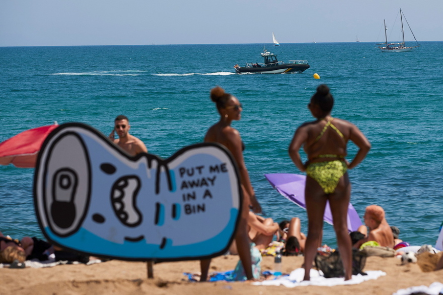 Βαρκελώνη: «Εκλεισε» παραλία - Βρήκαν εκρηκτικό μηχανισμό στο βυθό