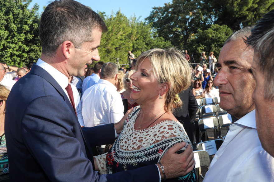 Ορκίστηκε δήμαρχος ο Κώστας Μπακογιάννης: Θα είμαι υπηρέτης των Αθηναίων