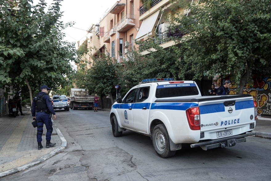 Εξάρχεια: Φωτογραφίες από την επιχείρηση της Αστυνομίας