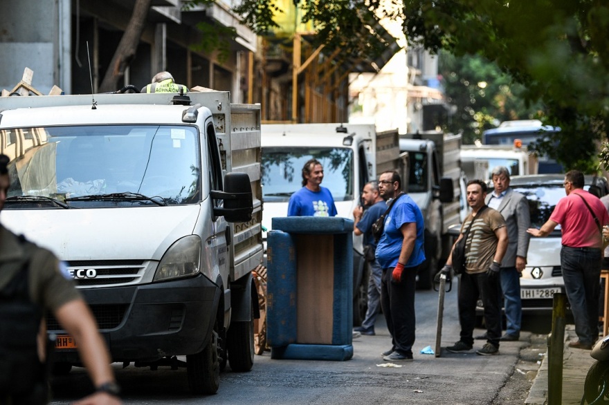 Εξάρχεια: Φωτογραφίες από την επιχείρηση της Αστυνομίας