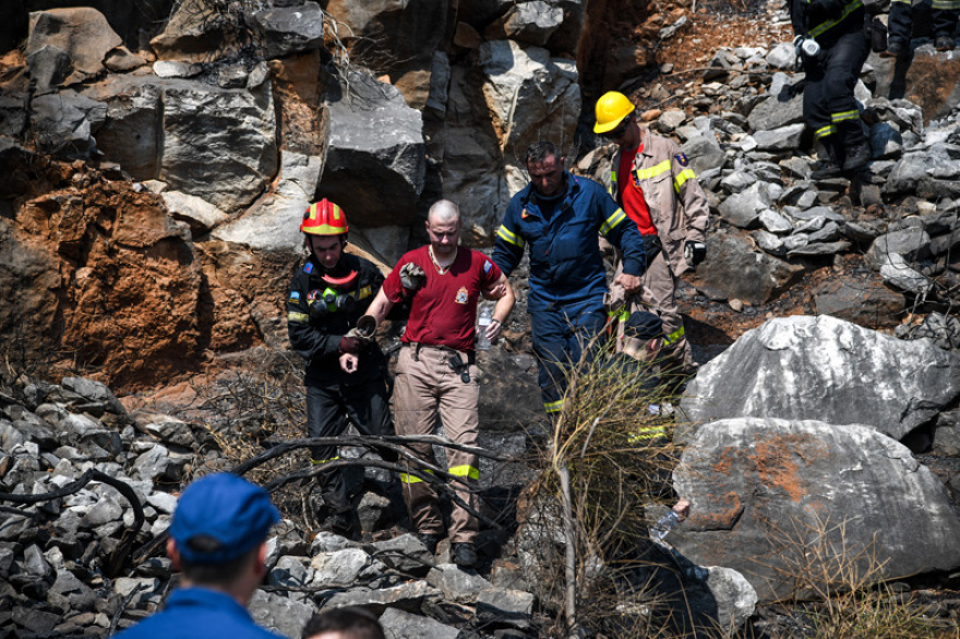 Μαραθώνας: Σε ύφεση η  φωτιά σε δασική έκταση κοντά στο ελικοδρόμιο