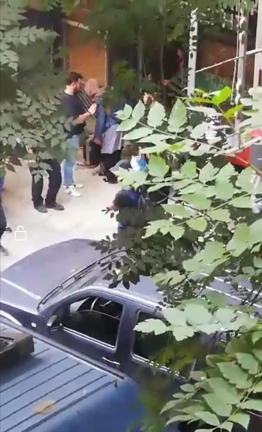 Εξάρχεια: Μεγάλη επιχείρηση της Αστυνομίας σε τέσσερα κτήρια