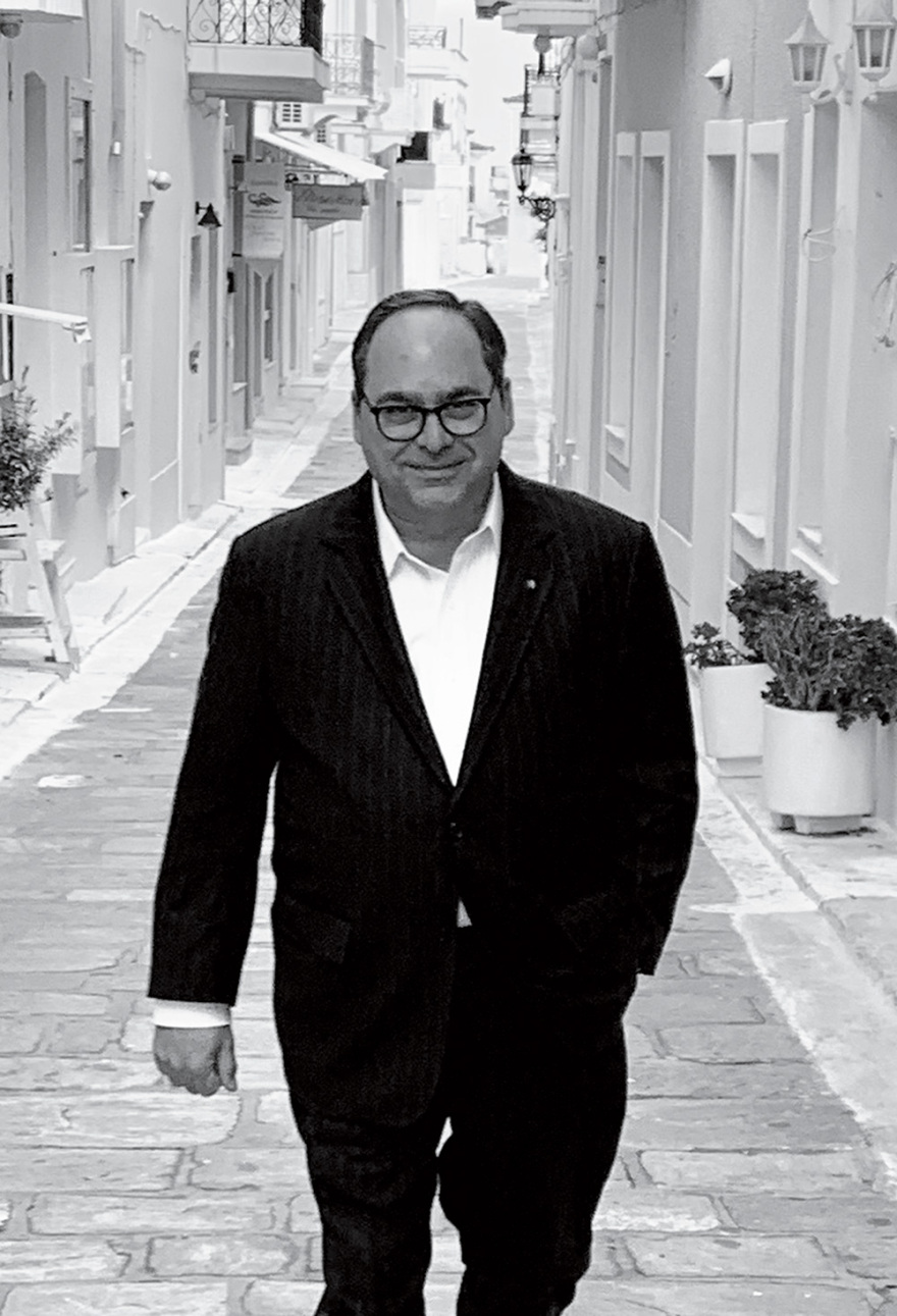 Τζορτζ Τζιτζίκος στο «ΘΕΜΑ»: Οραματιστής ο Κυριάκος, πιο σταθερή τώρα η χώρα