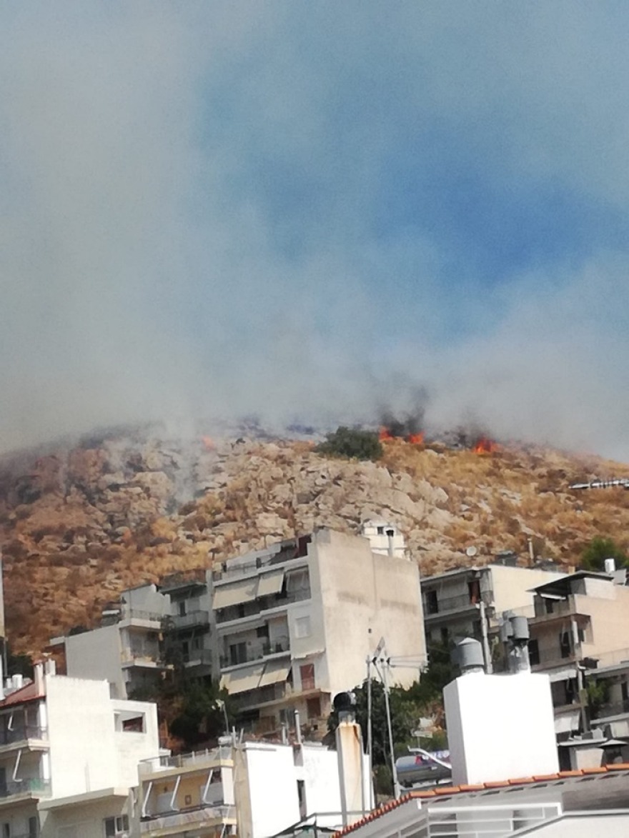 Έσβησε η φωτιά στον Υμηττό
