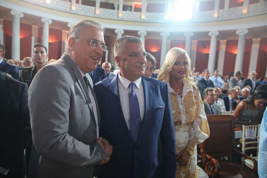 Γιώργος Πατούλης: Ορκίστηκε περιφερειάρχης Αττικής - Η εντυπωσιακή εμφάνιση της Μαρίνας Πατούλη (φωτό)