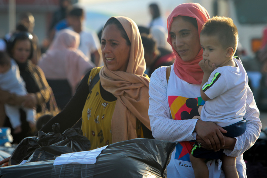 Θεσσαλονίκη: Πρόσφυγες από τη Μόρια αποβιβάστηκαν στο λιμάνι