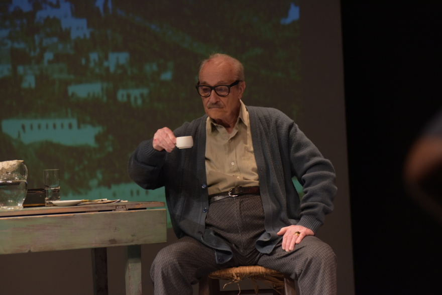 «Εγώ, ο Μάρκος Βαμβακάρης» στο Δημοτικό Θέατρο Πειραιά