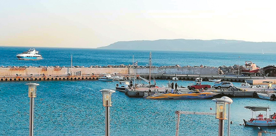 Πέρασαν τον Ατζούν για... δουλέμπορο στη Χίο