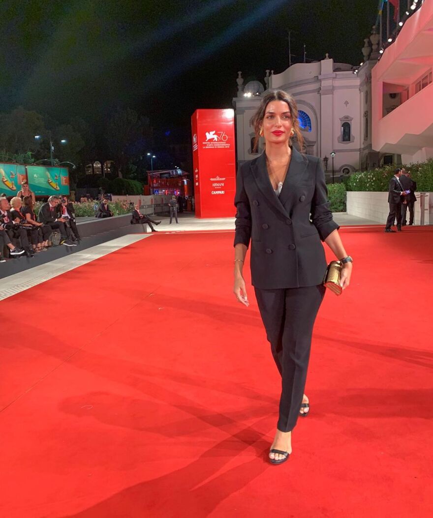 Η Τόνια Σωτηροπούλου στο «κόκκινο χαλί» του Φεστιβάλ Βενετίας