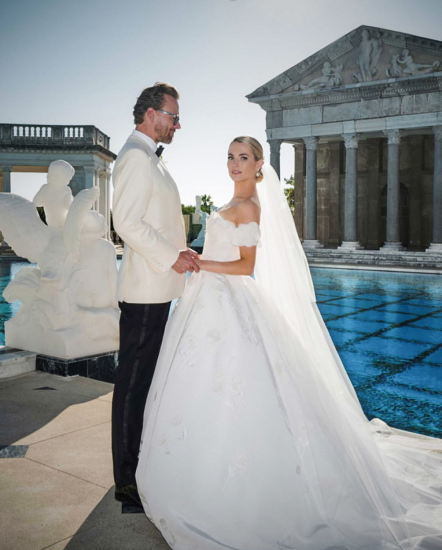 Αμάντα Χιρστ: Γάμος στο εμβληματικό κάστρο του προπάππου της