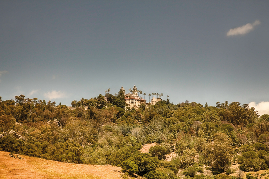 Αμάντα Χιρστ: Γάμος στο εμβληματικό κάστρο του προπάππου της