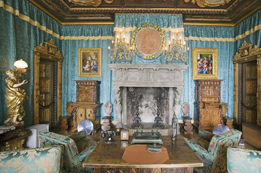 Αμάντα Χιρστ: Γάμος στο εμβληματικό κάστρο του προπάππου της