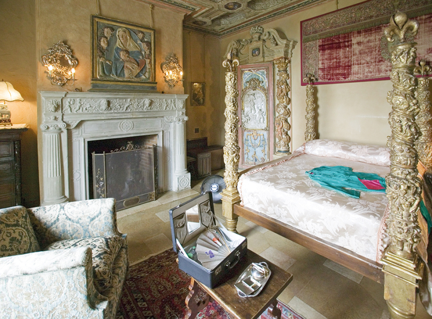 Αμάντα Χιρστ: Γάμος στο εμβληματικό κάστρο του προπάππου της