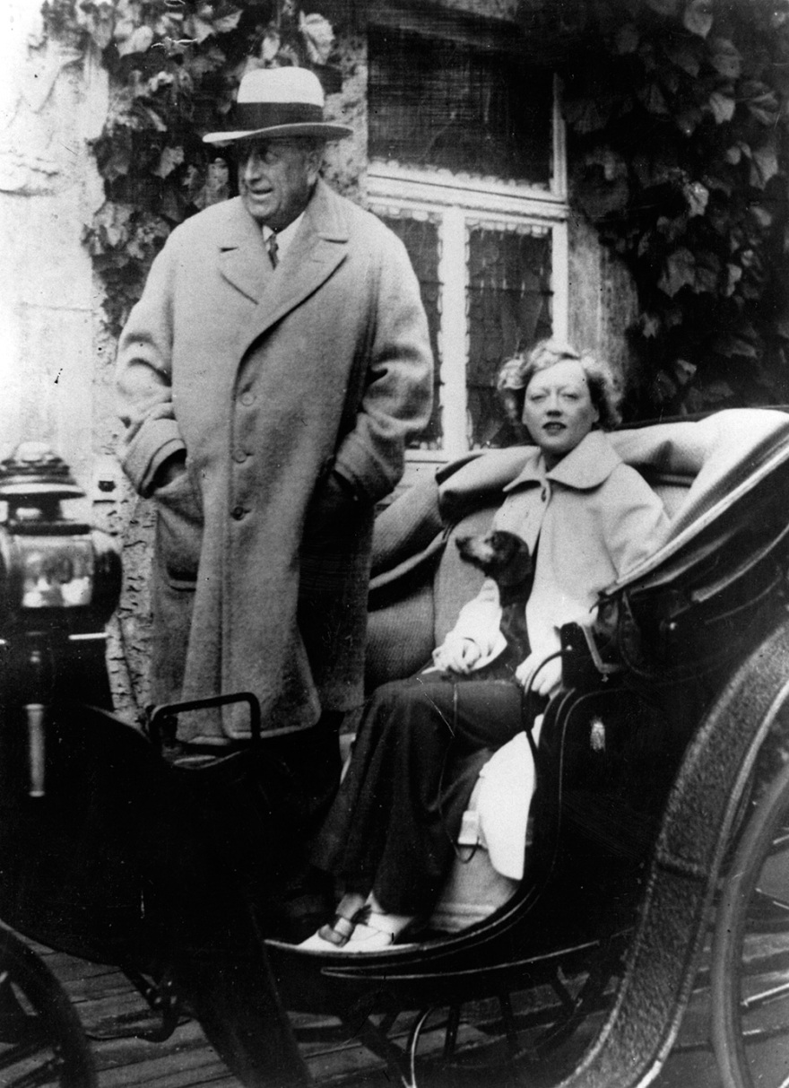 Αμάντα Χιρστ: Γάμος στο εμβληματικό κάστρο του προπάππου της