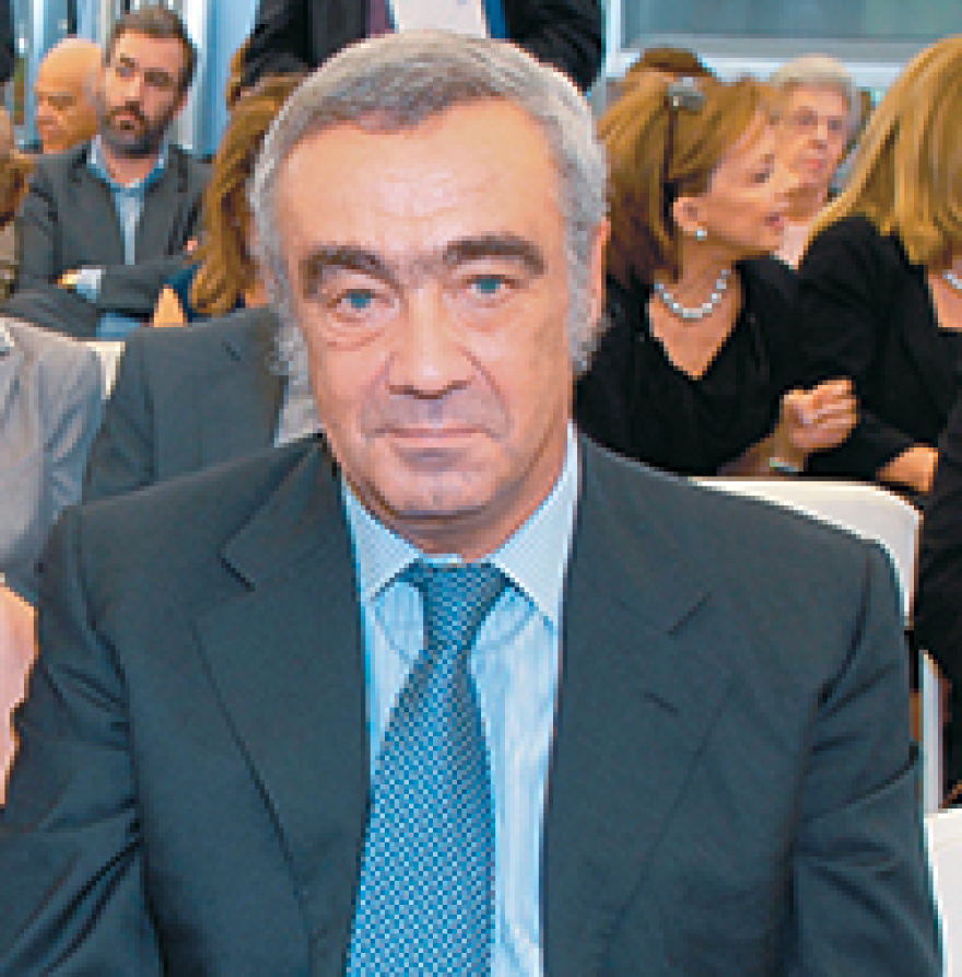 Πλειστηριασμοί: Στο σφυρί ακίνητα πλουσίων και διασήμων