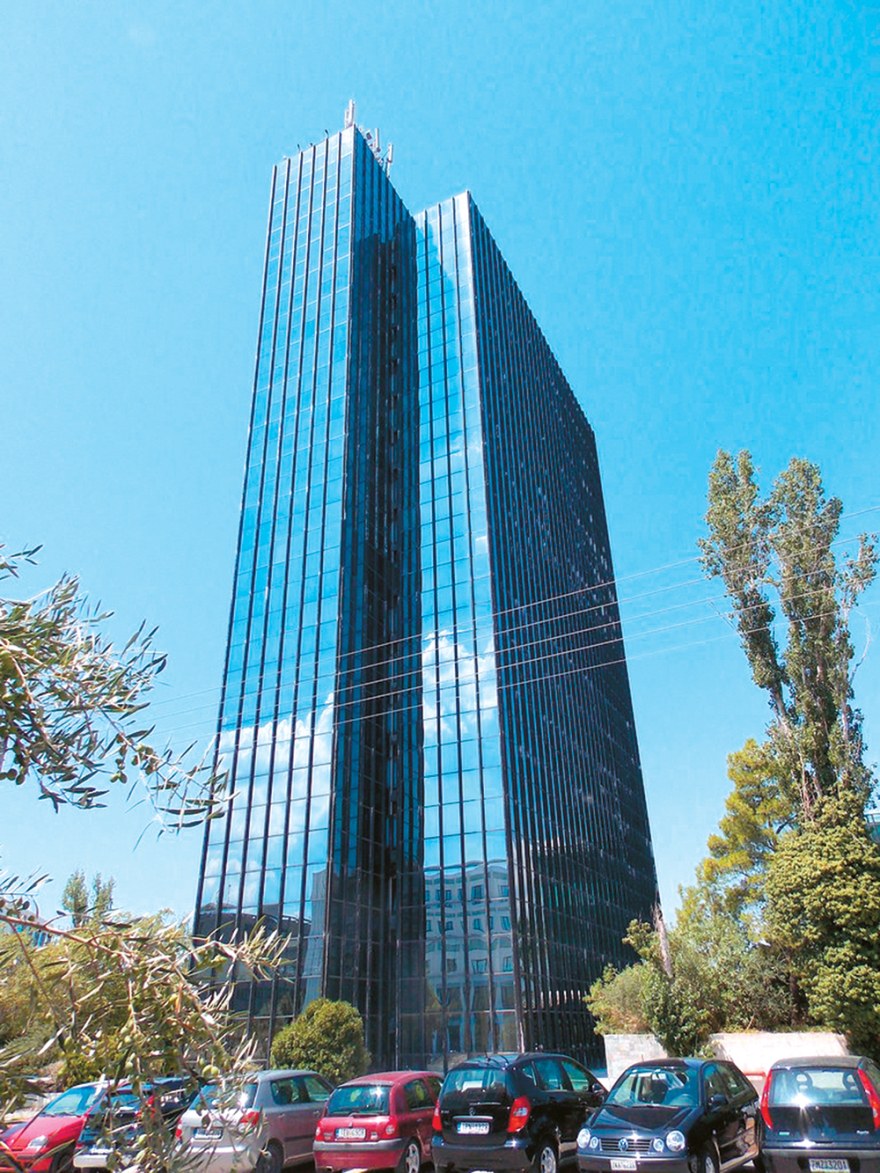 Πλειστηριασμοί: Στο σφυρί ακίνητα πλουσίων και διασήμων