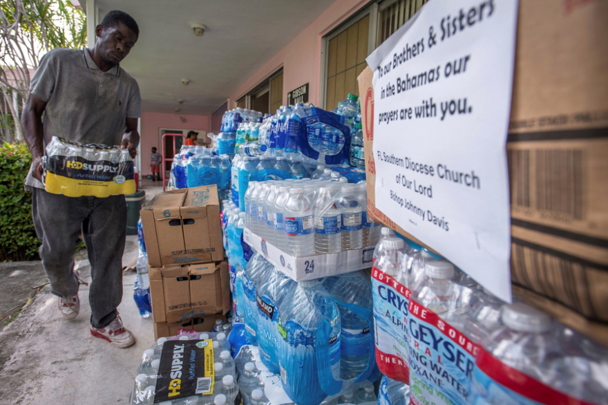 Τυφώνας Dorian: Πλησιάζει ενισχυμένος στη Νότια Καρολίνα - 20 νεκροί στις Μπαχάμες