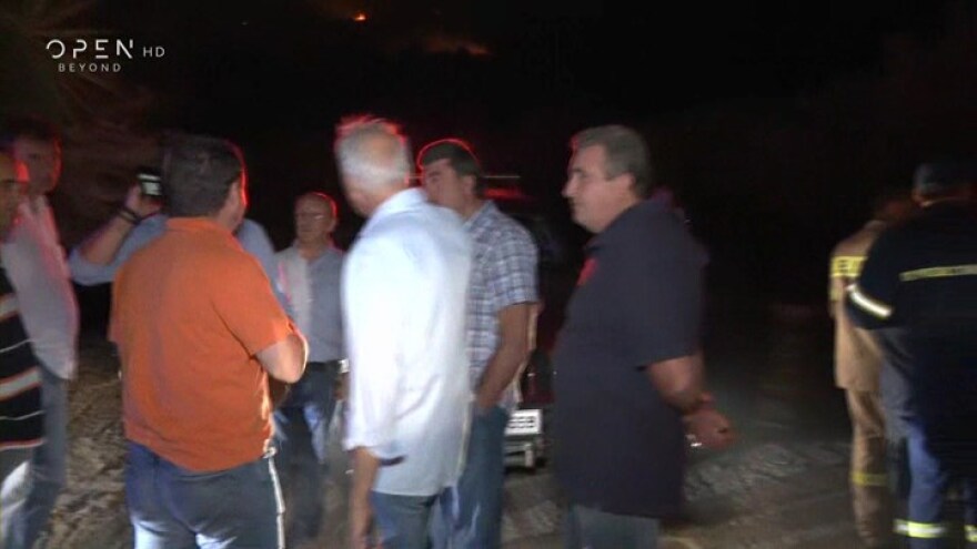 Φωτιά στη Νέα Μάκρη: Σε ύφεση το μέτωπο - Υπόνοιες για εμπρησμό