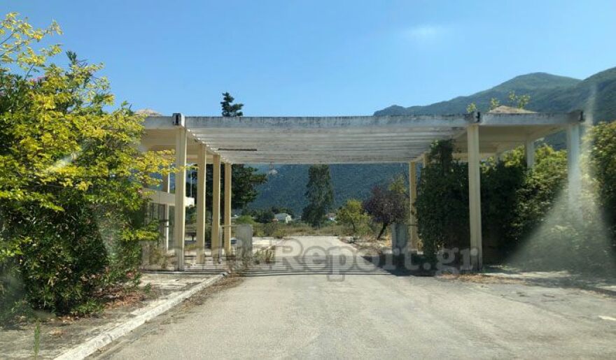 Καμένα Βούρλα: Απίστευτη λεηλασία σε κάμπινγκ του ΕΟΤ - Στη λεία ακόμη και καπάκια από φρεάτια