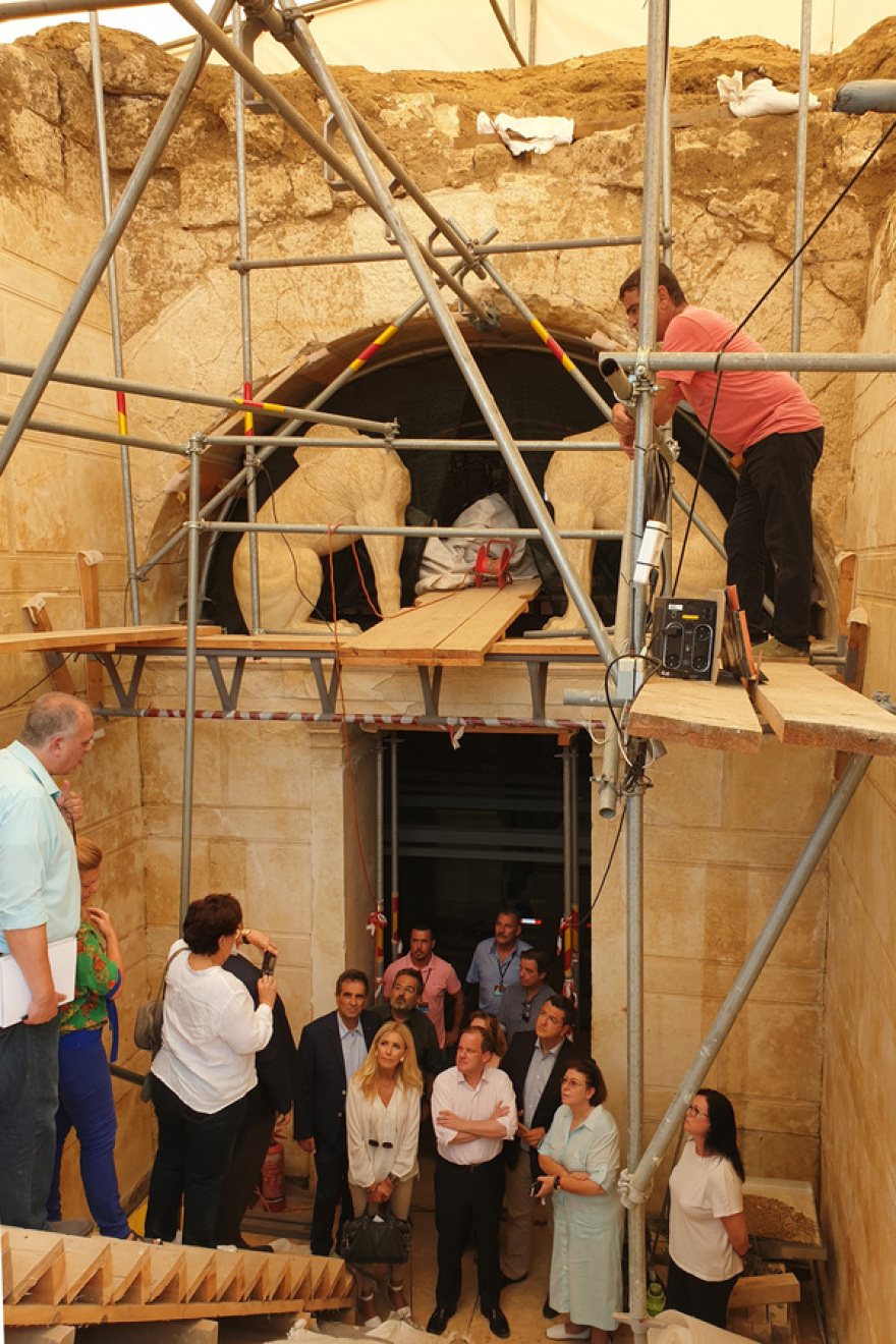 Αμφίπολη: «Τρέχουν» οι εργασίες για να αναδειχθεί το μνημείο